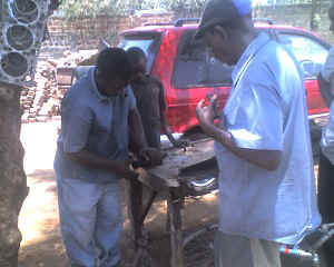 21-09-15_1205.jpg (58664 bytes)