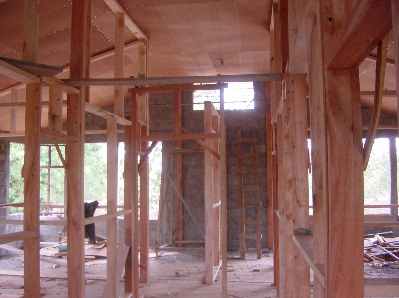 Studio24.jpg (13071 bytes)