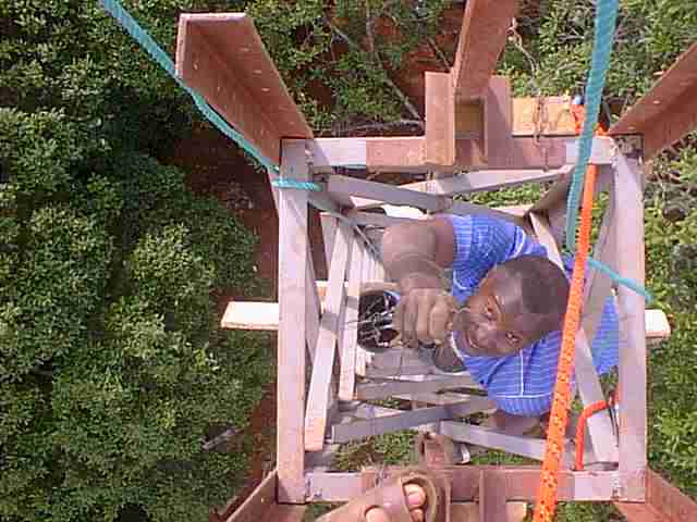 PIC00011.jpg (76368 bytes)