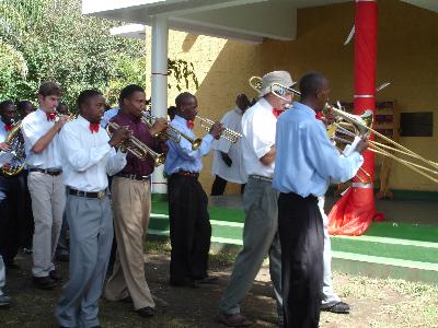 Askofu0.jpg (30301 Byte)