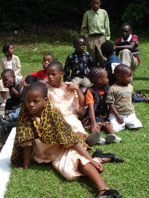 Askofu2.jpg (38873 Byte)