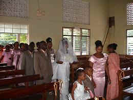 Harusi Hellen5.JPG (30234 Byte)