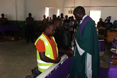  Thanking God for helping to return the radio 