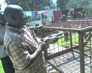 15-06-16_1357.jpg (74360 bytes)