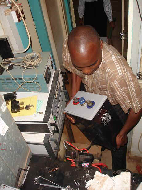 Batt3.JPG (37402 Byte)