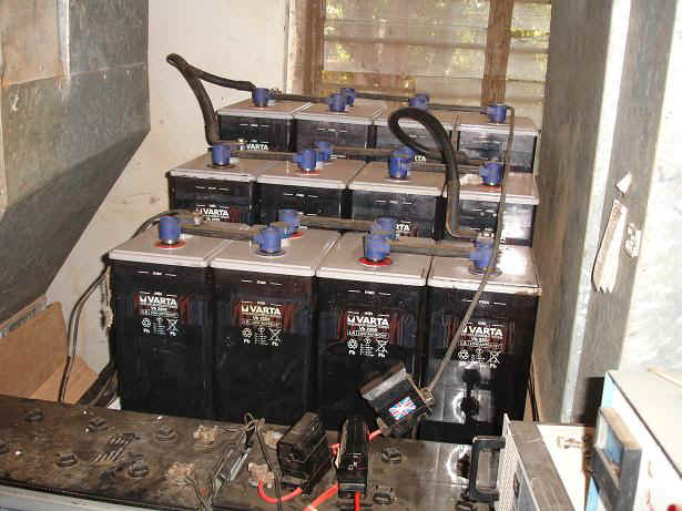 Batt4.JPG (37543 Byte)