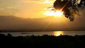 20120715_162435.jpg (19478 bytes)