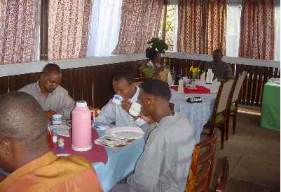 Tea1.jpg (16657 bytes)