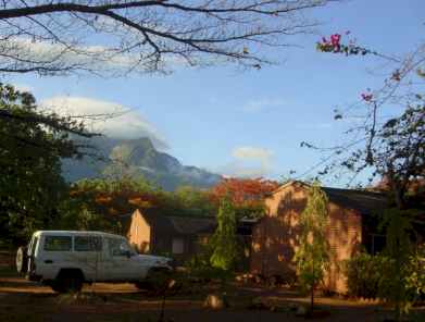 Singida20.jpg (14290 bytes)