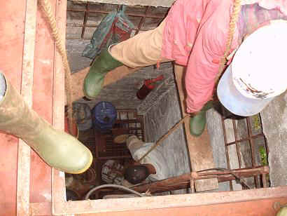 Battery_7.JPG (17922 Byte)