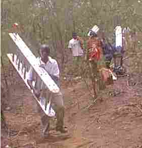 carry3.jpg (6450 bytes)