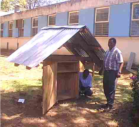 hut_prep.jpg (14426 bytes)